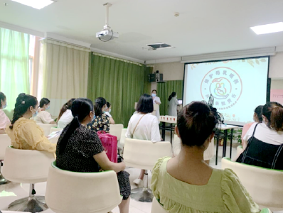 县保健院举办“世界母乳喂养周”宣传活动 