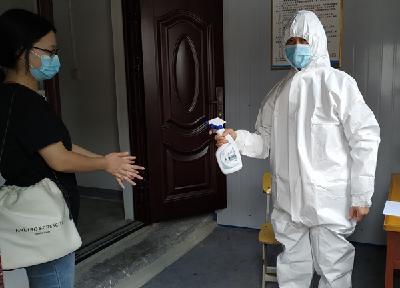 房县城关一中　疫情防控应急演练筑牢安全“防火墙”