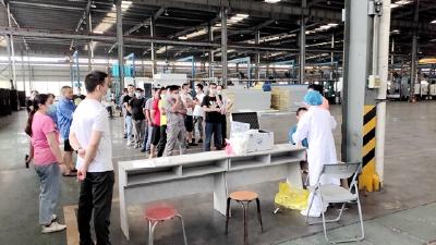 县科经局：为企业员工提供核酸检测“上门”服务