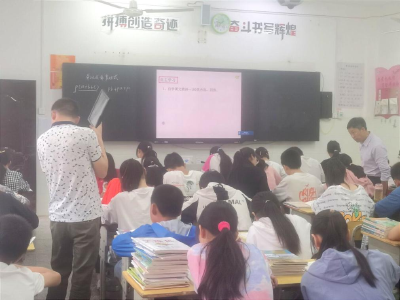 九道初中：教学视导促成长 鼓足干劲勇前行
