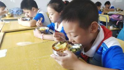 房县城关镇八一希望小学：强化后勤保障  助力课后服务工作