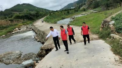 白鹤镇：深化河长制工作 守护蓝天碧水净土