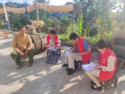 县总工会驻村工作队：护航换届工作 助力乡村振兴