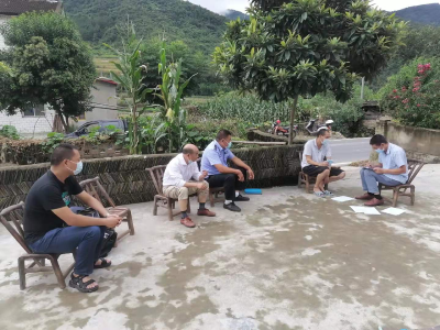 县委政法委驻大木厂东河村工作队 主动融入驻村驻“心” 实现“三个有力度”