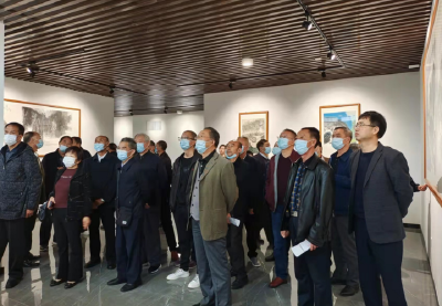 县畜牧兽医服务中心召开老干部重阳节座谈会 