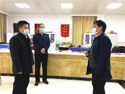 马兰起督查我县疫情防控工作