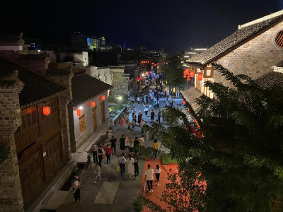 湖北房县：老街焕新颜 点亮夜经济