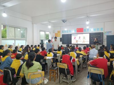 门古中学举办“联校协作教研杯”教学素养大赛