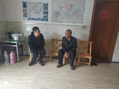 门古寺镇：情系“重阳”，心怀“老干”，走访慰问见真情