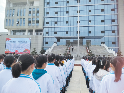 凝心聚力 夯实教学 引领成长 ——房县一中提升教育教学质量侧记