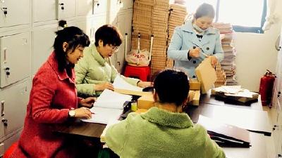 房县东城小学：“四个一”做好档案达标迎检复查工作