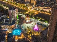 赏璀璨夜景，赞房州巨变