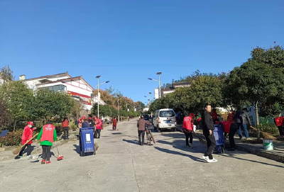 回龙乡：开展乡村清洁冬季“战役”