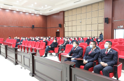 房县法院：组织庭审观摩  助推能力提升