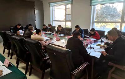 马兰起参加县委政法委机关支部主题党日活动