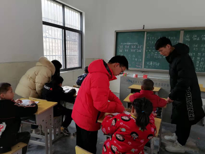 万峪班河小学：落实岗位大练兵 齐抓共管学困生 