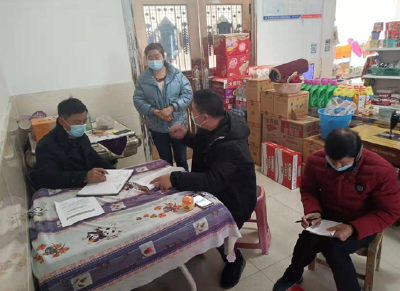 县人社局驻村工作队：疫情防控不放松、多措并举保平安