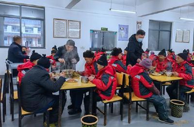 野人谷镇多措并举开展“暖冬行动”