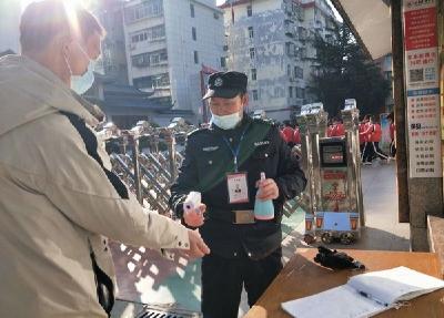 县实验小学 扎实做好防疫工作
