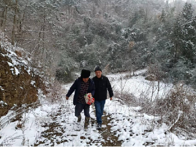 【我为群众办实事】玉堤店村暖心关爱独居老人