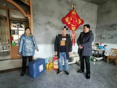 房县皮肤病防治所开展“麻风节”宣传走访慰问活动