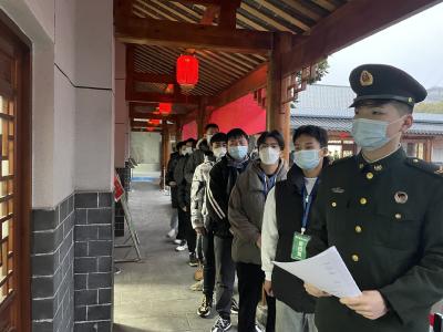 房县开展春季征兵体检工作