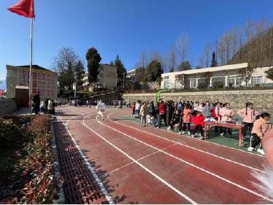 运动悦青春  健康伴我行--九道乡初级中学举行冬季运动会