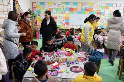 房县两所幼儿园进行市级示范园评估验收