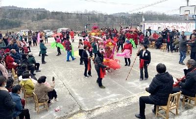 红塔镇沙坪村 小乡村的浓浓年味