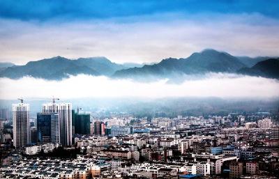 房县获评全省免收“两金”先行区