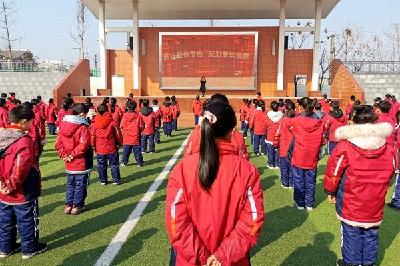 房县天明小学开展坚决制止餐饮浪费专项行动