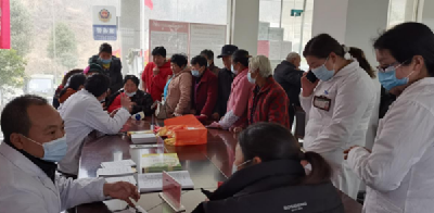 红塔镇卫生院春节“送医下乡”暖人心
