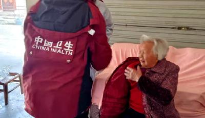 军店镇：疫苗接种稳推进 上门服务暖人心