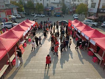 春风送岗 | 房县：春风送温暖 就业送真情