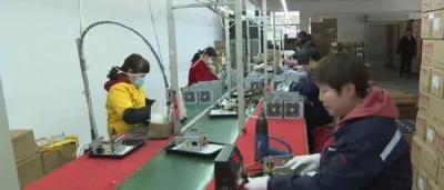 房县优化行政审批服务 助力企业实现“开门红”