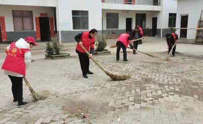 土城镇：环境卫生大整治  助力乡村换新颜