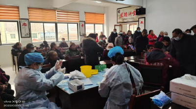 军店镇：抓紧疫苗接种 疫情防控不放松