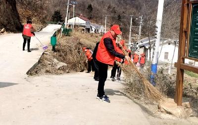 县总工会 下沉包联村开展“户户走到”助力乡村振兴