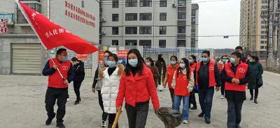 县医院：我为群众洁家园