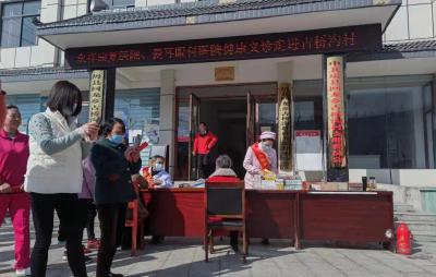 回龙乡：庆“三八” 文化与健康两手抓