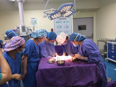 胎盘早剥产妇命悬一线  多科协作成功挽救生命