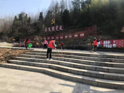 窑淮镇掀起学习雷锋志愿服务活动高潮