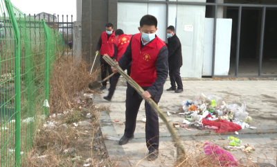 我县开展“清洁房县”活动 纪道清谢晓鸣参与清扫劳动