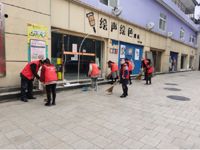 助推人居环境卫生整治 房县总工会在行动