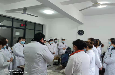 红塔镇卫生院护理培训进病房