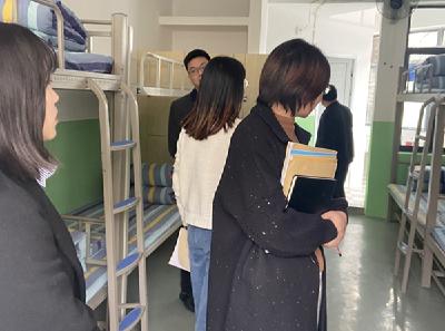 城关一中 开展宿舍安全卫生大检查 