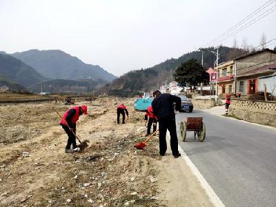 大木厂镇东河村：“清洁家园”我们在行动