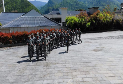 九道乡：展军威、亮风采！九道乡开展基干民兵集合点验