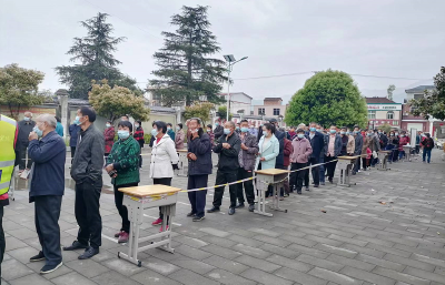 化龙堰镇：圆满完成区域核酸检测工作