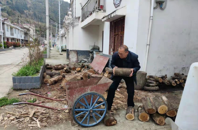 中坝乡：开展环境整治 扮靓美丽乡村